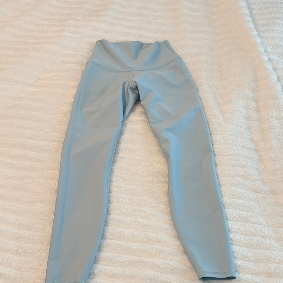 ALO Yoga Airlift 7/8 Light Blue Leggings - Picture 1 of 5